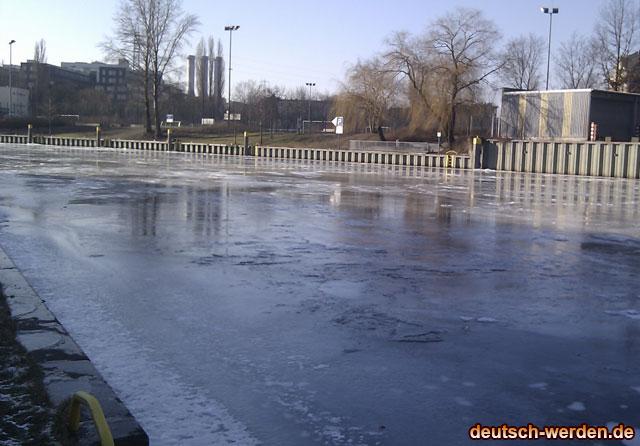 spree-gefroren-winter-2012.jpg