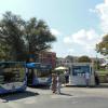 korfu_-_san-rocco-platz_-_bushaltestelle_-blaue_busse.jpg