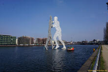 Molecule Man